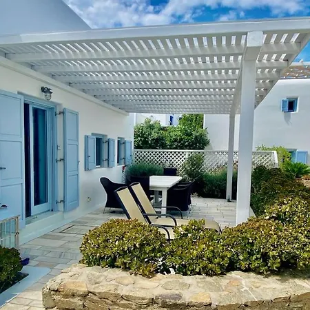 Holiday home Mimosa House